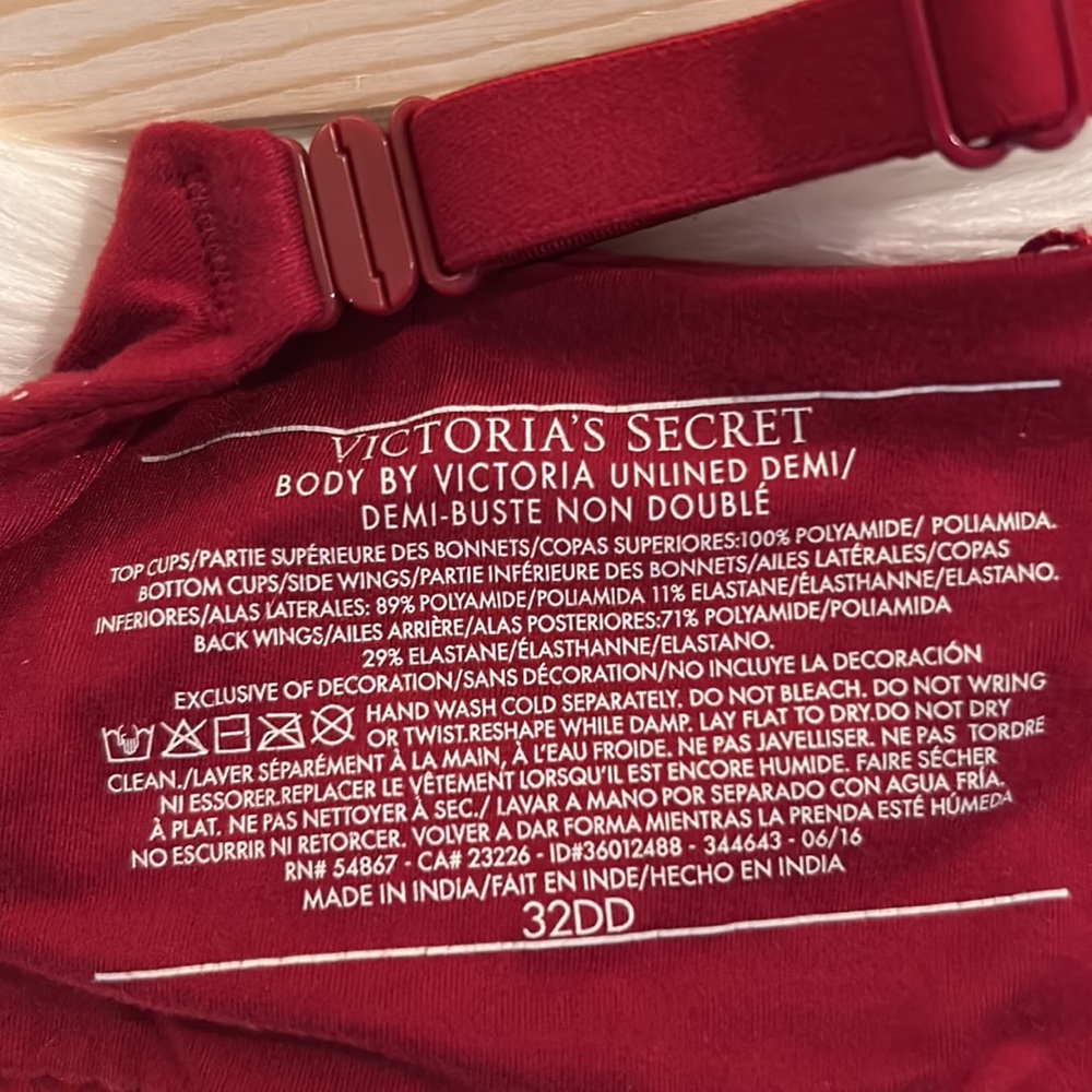 VICTORIA SECRET !!! - Picture 10 of 13